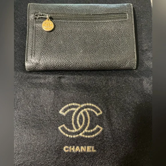 Chanel Timeless/classique Black Caviar Leather Wallet w/dust bag - Picture 4 of 11